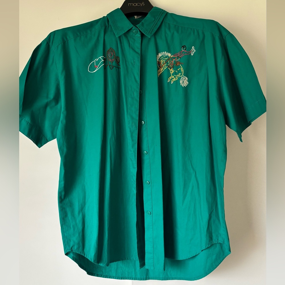Embroidered Green Short Sleeve Button Down